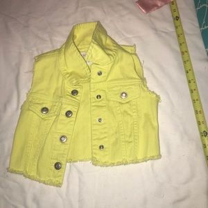Children’s Place yellow vest